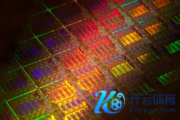 职守剪辑：上方文Q